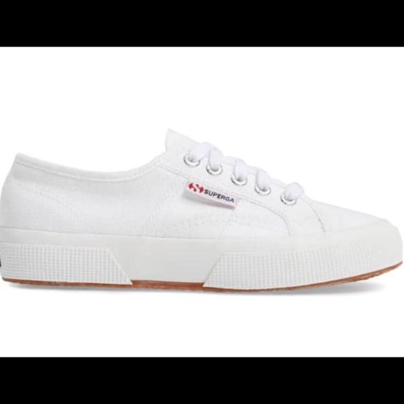 Shoes - Superga